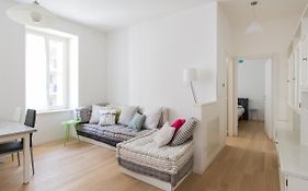 Belvedere White Flat
